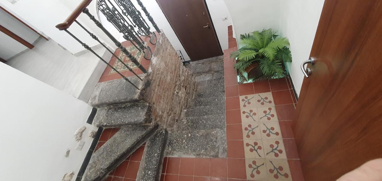 Domus Odeon La Casa Nel Parco Archeologico Di Catania Apartment Екстериор снимка